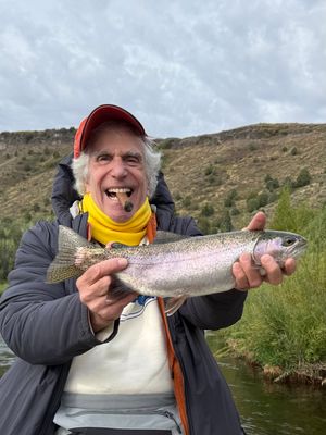 Henry Winkler met een vis
