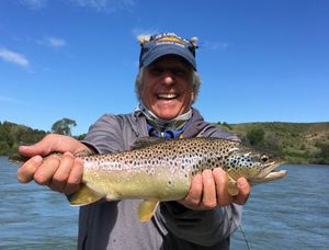 Henry Winkler met een vis