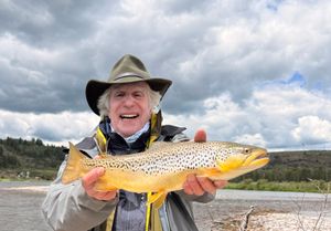 Henry Winkler met een vis