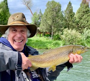 Henry Winkler met een vis