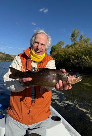 Henry Winkler met een vis