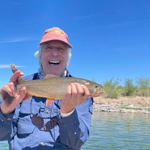 Henry Winkler met een vis